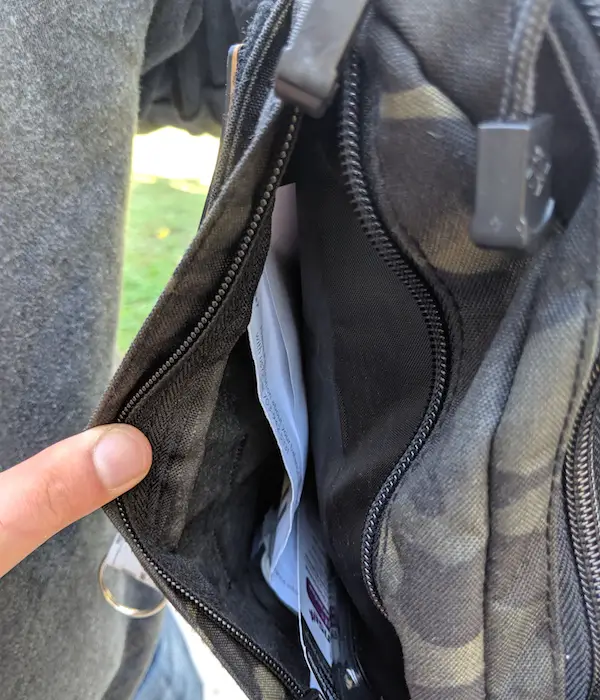 truspec circadian review: zippered side pocket