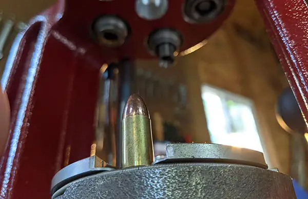 handgun cartridge reload in hornady press