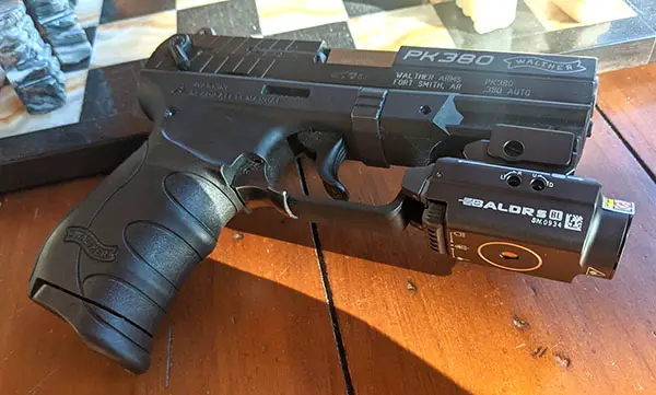 olight baldr s bl review: pistol flashlight