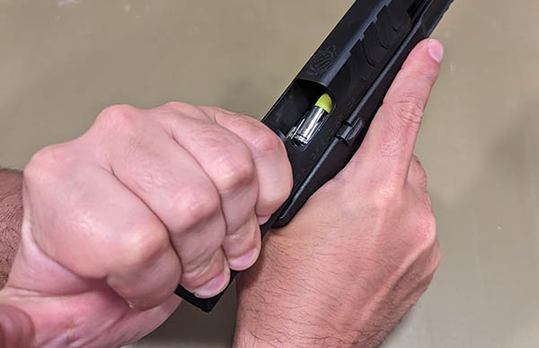 how to rack the slide on a handgun